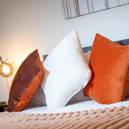 Kings Arms - Luxury Double - Waterfall Shower - Self Check In 3* Whitehaven