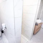 Kings Arms - Luxury Double - Waterfall Shower - Self Check In Vendégház